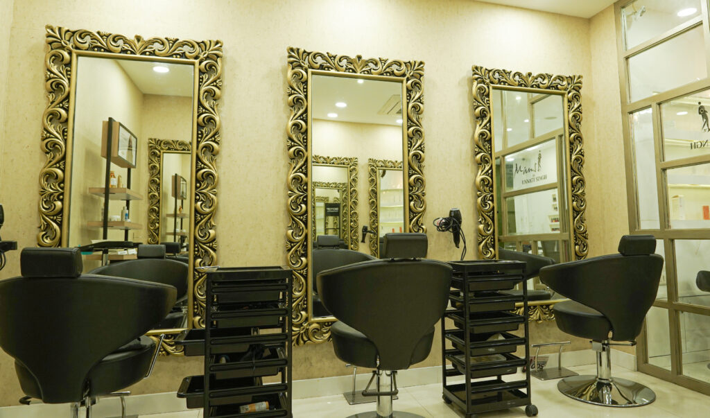 best saloon interior design indore